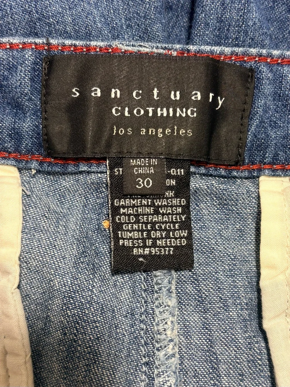 Anthrolologie Sanctuary Mid-Rise Classic Denim Shorts in Blue 30 - Picture 3 of 4